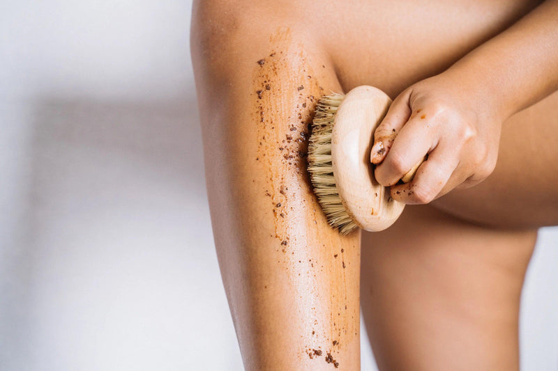 Exfoliación: Sus Beneficios y Cómo Ayuda a Lograr una Piel más Saludable - Mar Amoli