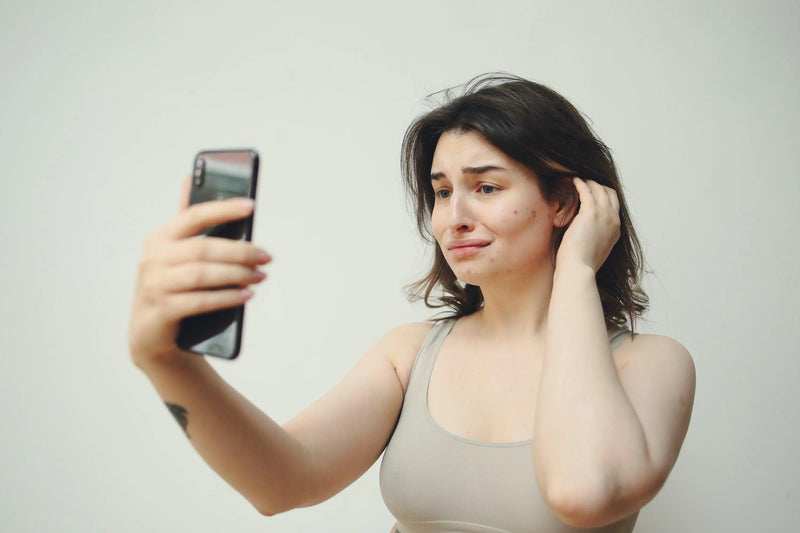Skin Care para Adolescentes: Cómo Cuidar la Piel Durante los Cambios Hormonales - Mar Amoli