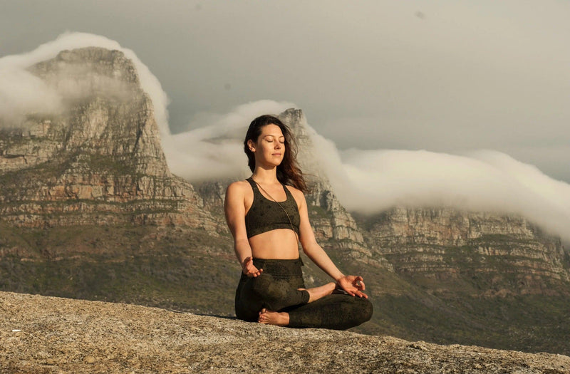 La Relación Entre la Piel y las Hormonas: Cómo Mantener un Equilibrio Saludable - Mar Amoli