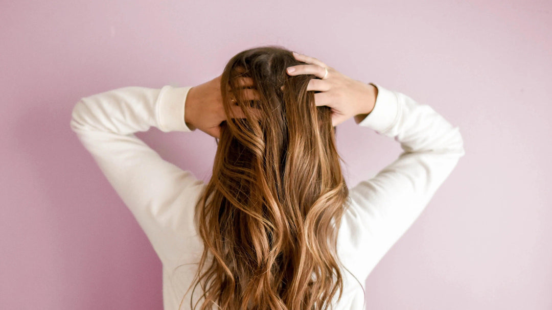 La Diferencia entre el Cabello y el Cuero Cabelludo: ¿Cómo Cuidarlos de Manera Efectiva? - Mar Amoli