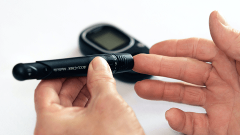 Consejos Esenciales para Cuidar tu Piel si Vives con Diabetes - Mar Amoli