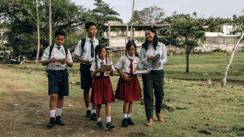 Sembrando el Futuro: La Importancia de la Educación Ambiental en Nuestras Comunidades - Mar Amoli