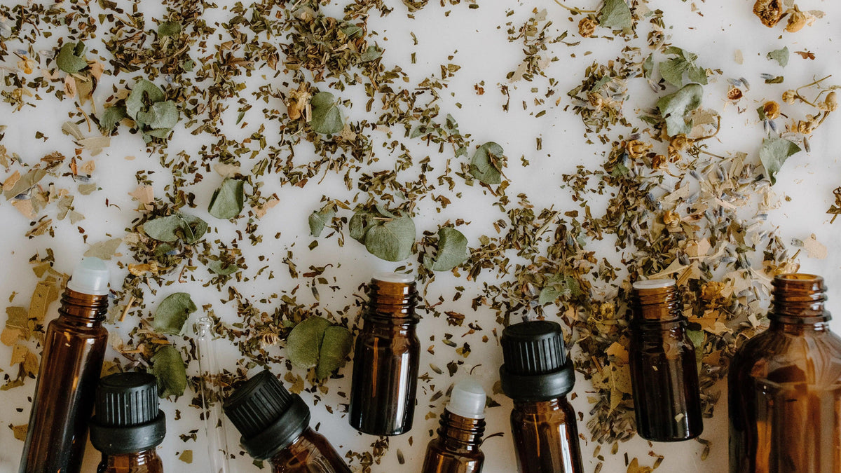 Aceites Esenciales para la Piel: Top 5 y sus Beneficios - Mar Amoli