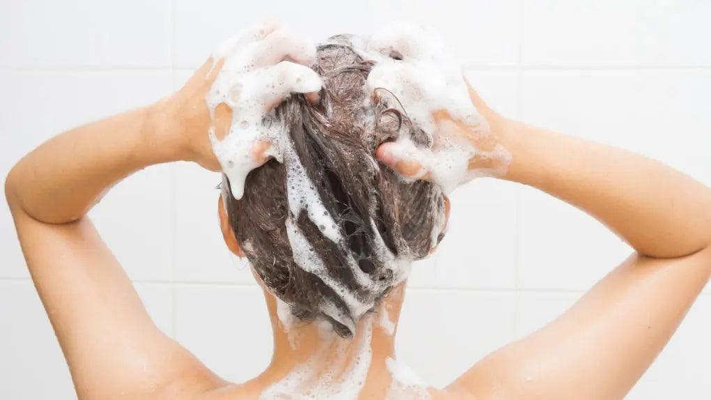 Cómo Usar y Cuidar tu Shampoo Sólido: Consejos para Alargar su Vida Útil - Mar Amoli