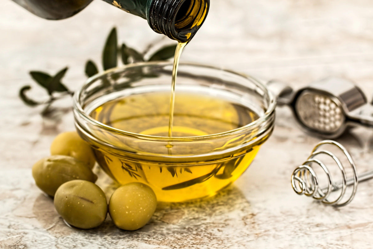 Los Beneficios del Aceite de Oliva para la Piel - Mar Amoli