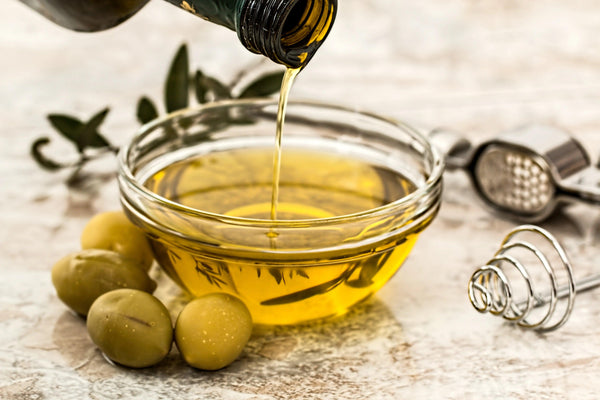 Los Beneficios del Aceite de Oliva para la Piel - Mar Amoli