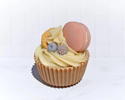 Jabón de Cupcake con Macarrón - Mar Amoli Jabones Artesanales Mexicanos Libres de Tóxicos Veganos y Ecológicos