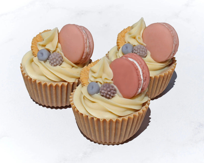 Jabón de Cupcake con Macarrón - Mar Amoli Jabones Artesanales Mexicanos Libres de Tóxicos Veganos y Ecológicos