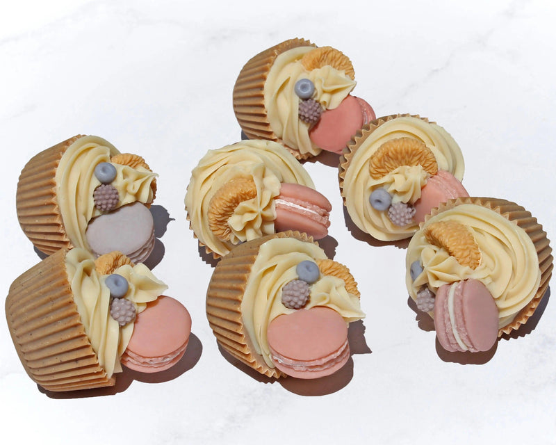 Jabón de Cupcake con Macarrón - Mar Amoli Jabones Artesanales Mexicanos Libres de Tóxicos Veganos y Ecológicos