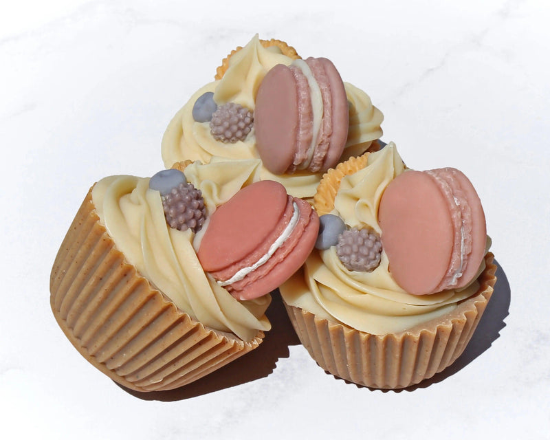 Jabón de Cupcake con Macarrón - Mar Amoli Jabones Artesanales Mexicanos Libres de Tóxicos Veganos y Ecológicos