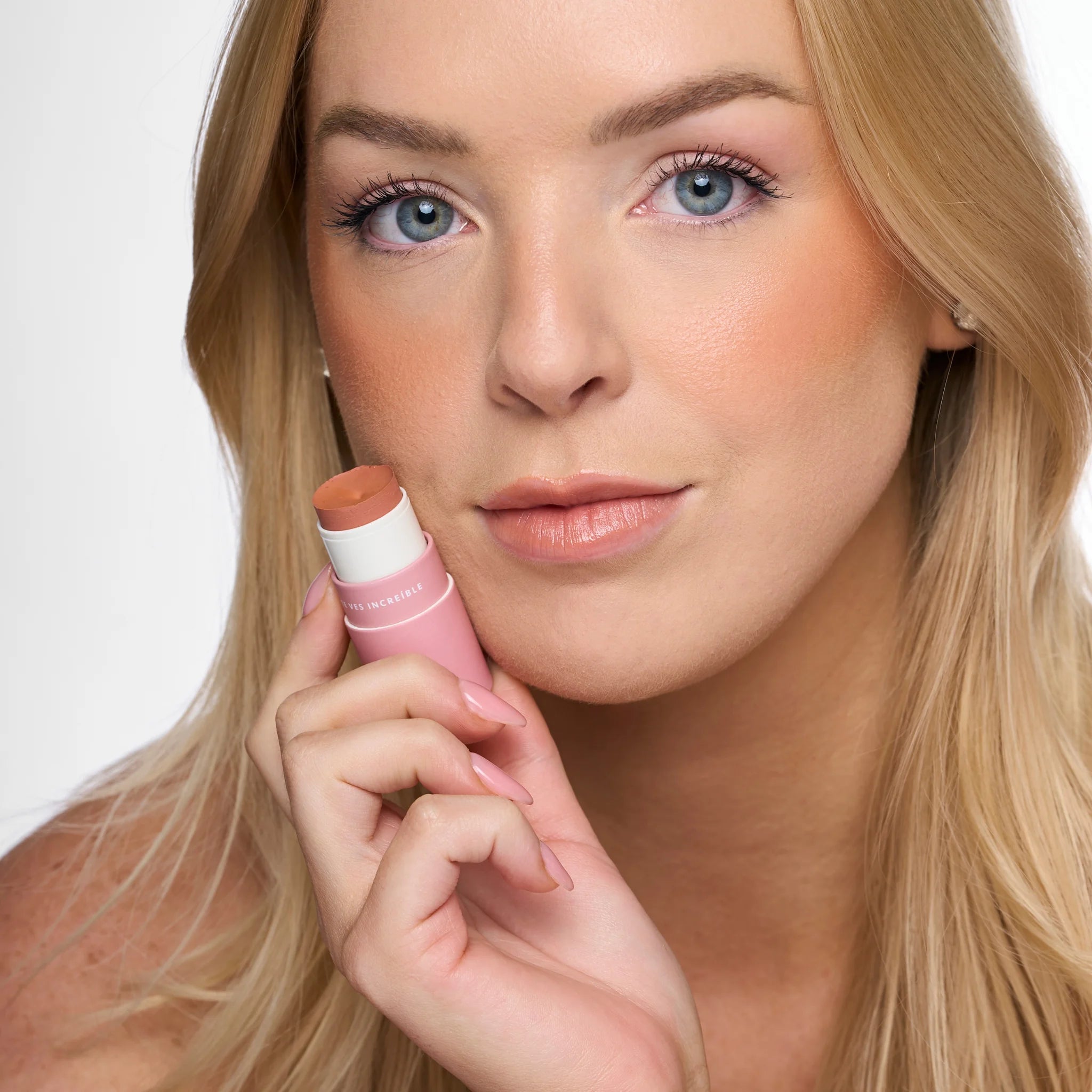 Stick Multiusos "Piñón" para Labios y Mejillas